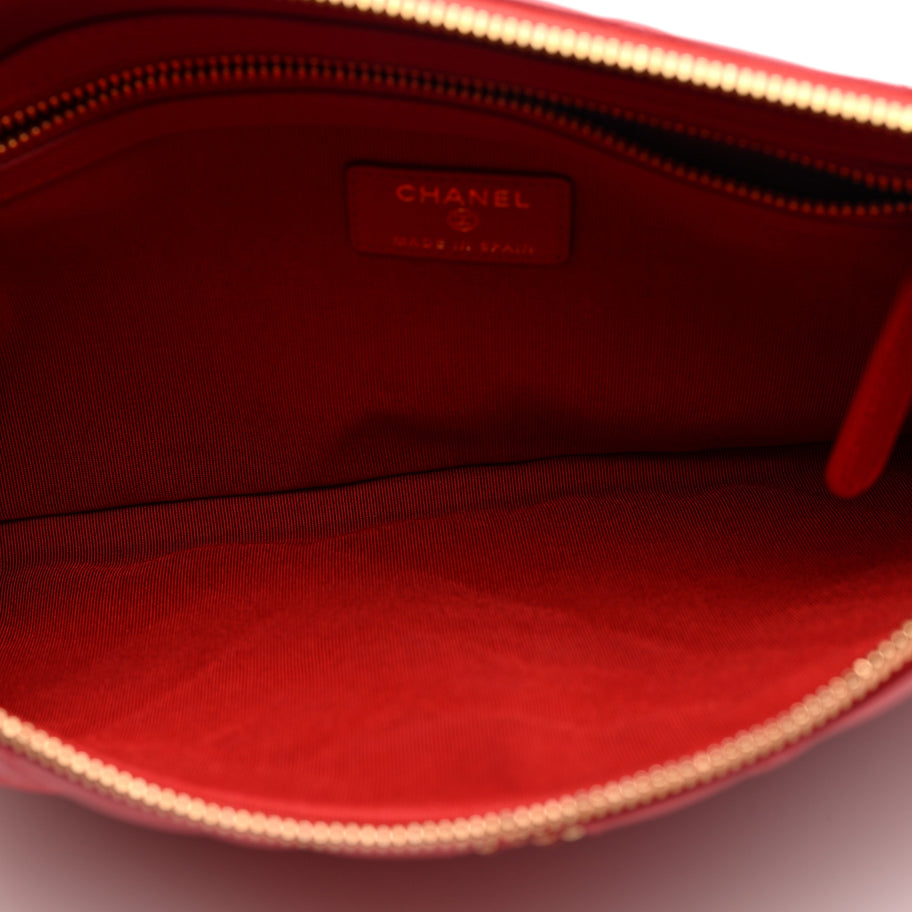 Chanel Lambskin Quilted 19 Medium Cosmetic Case Red Image 5
