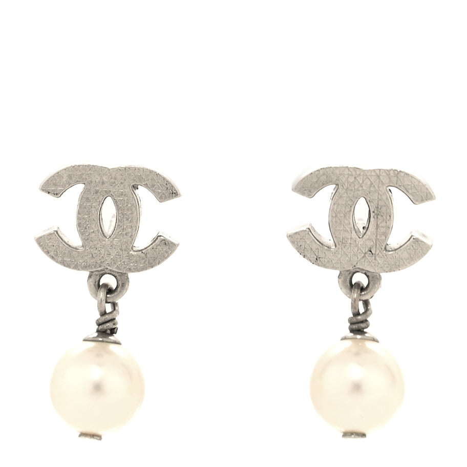 Chanel Pearl Quilted CC Drop Earrings Silver Image 1