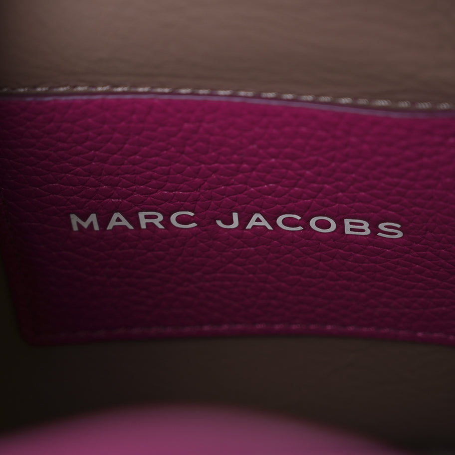Marc Jacobs Grained Calfskin The Bucket Bag Lipstick Pink Image 6