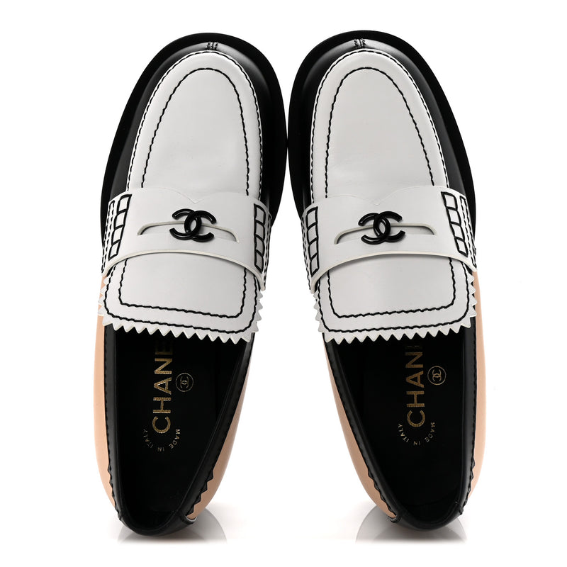  Chanel Calfskin CC Loafers 38 Black White Beige