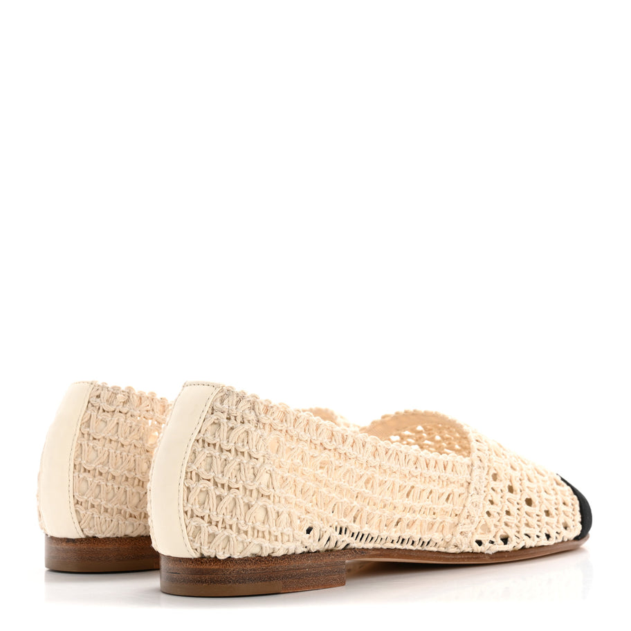 Chanel Knit Grosgrain Cap Toe CC Moccasin Loafers 35.5 Ivory Black Image 5