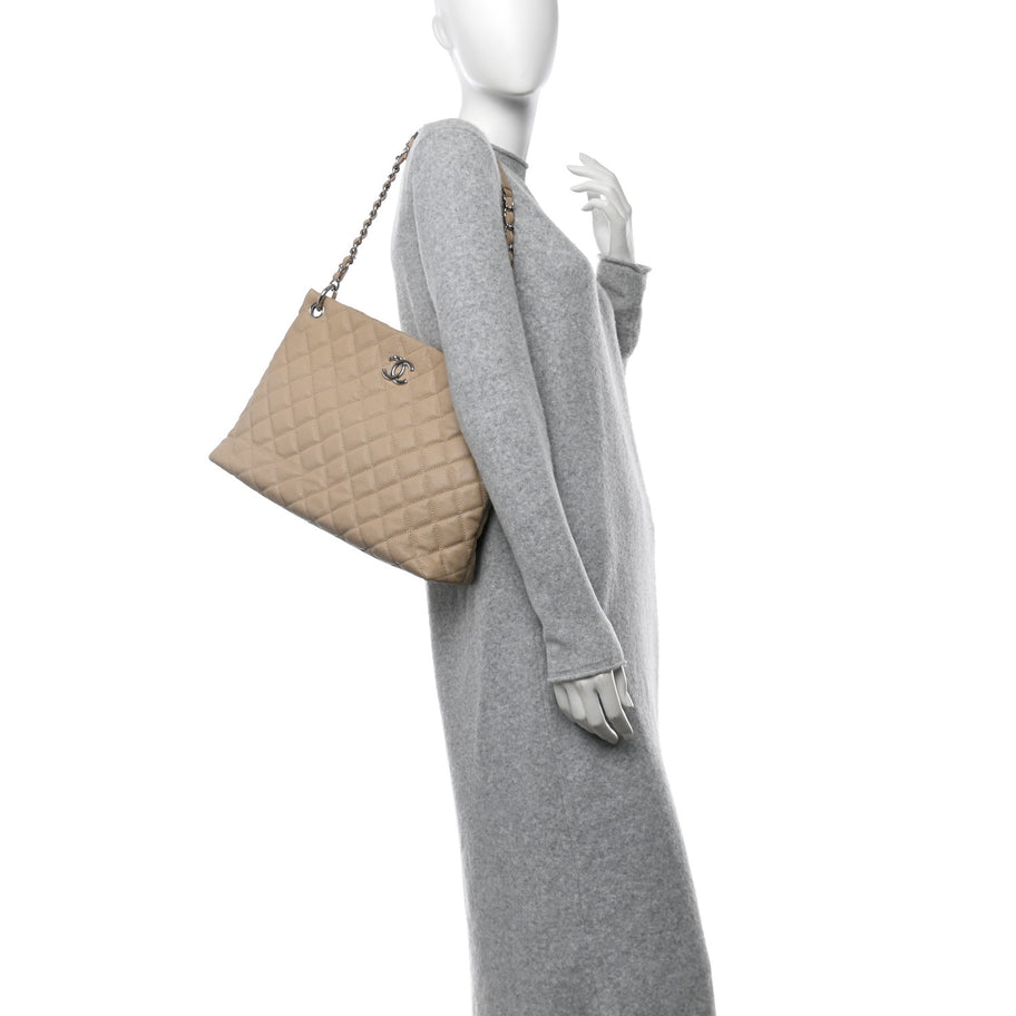 Chanel Caviar Quilted Easy Zip Tote Beige Clair Image 2