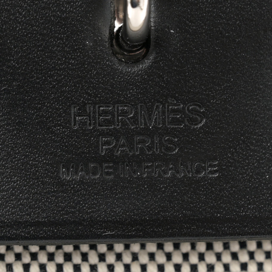 Hermes Toile H Berline Vache Hunter Herbag Zip PM 31 Black Ecru Image 7