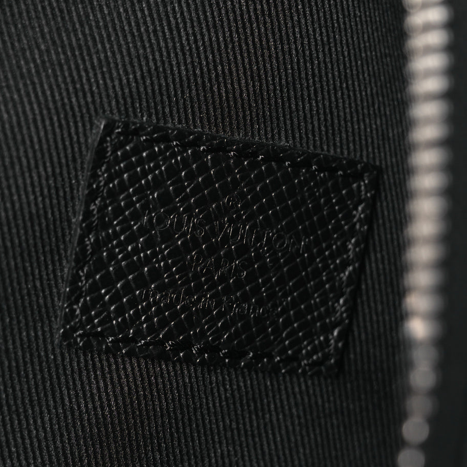 Louis Vuitton Taigarama Duo Slingbag Black Image 6