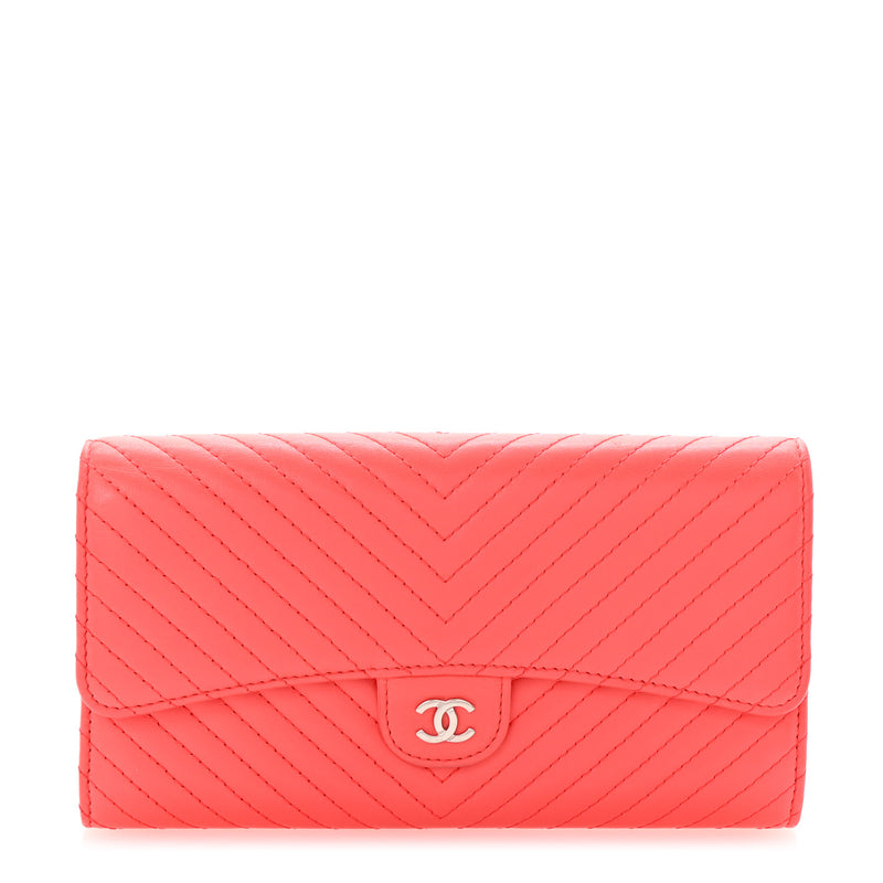  Chanel Lambskin Chevron Quilted Large Gusset Flap Wallet Red