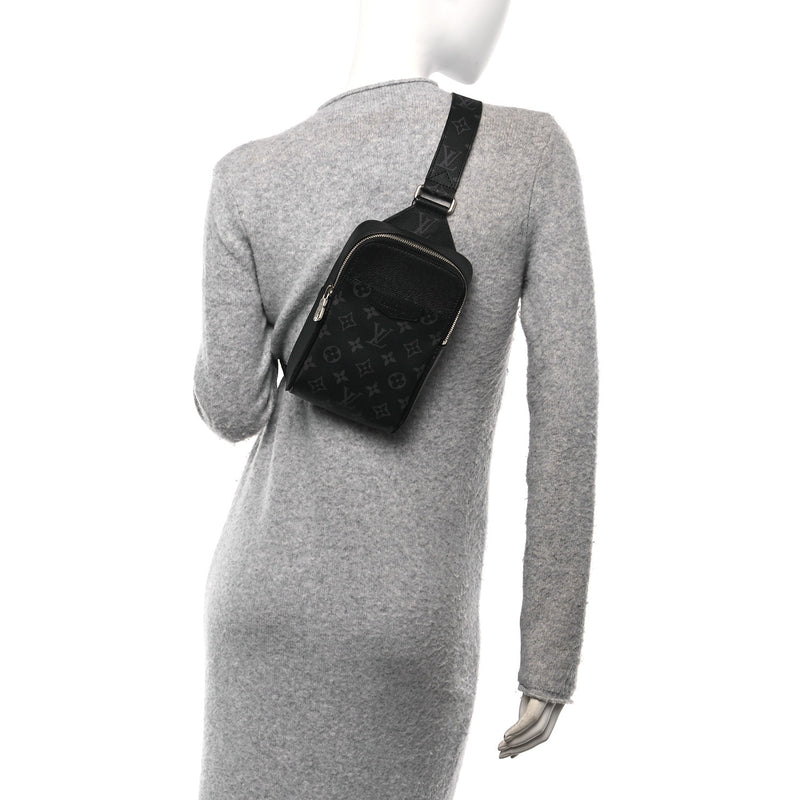  Louis Vuitton Taigarama Outdoor Slingbag Black