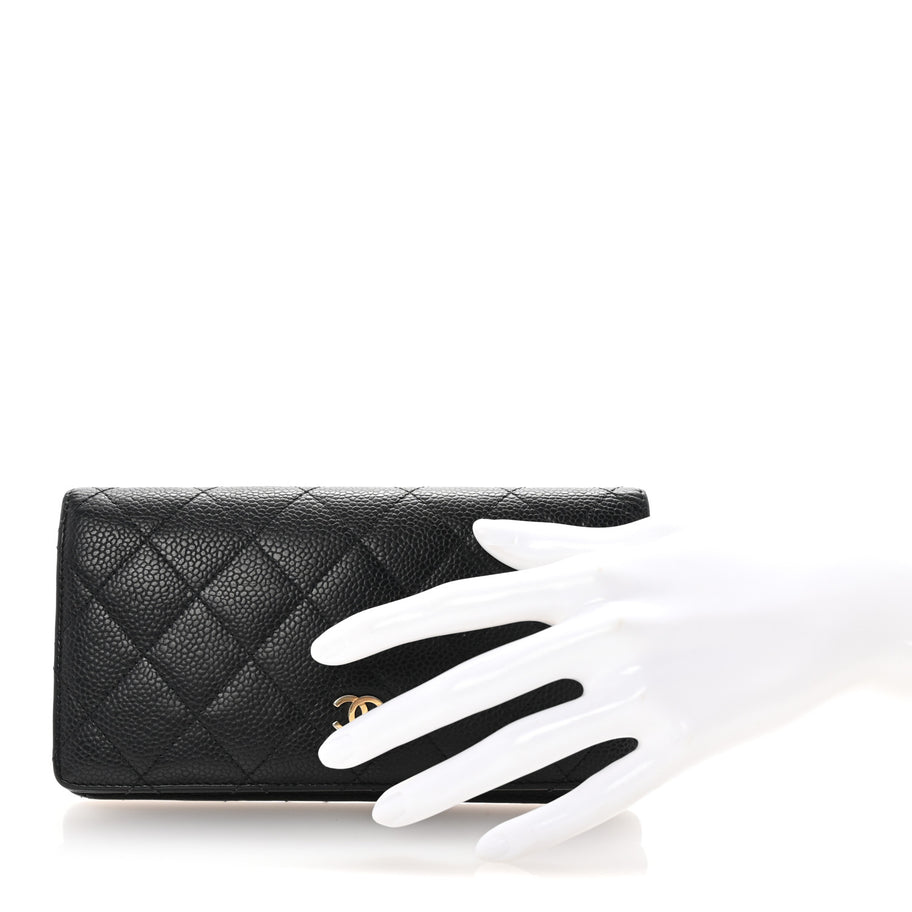 Chanel Caviar Quilted Yen Wallet Black Image 2