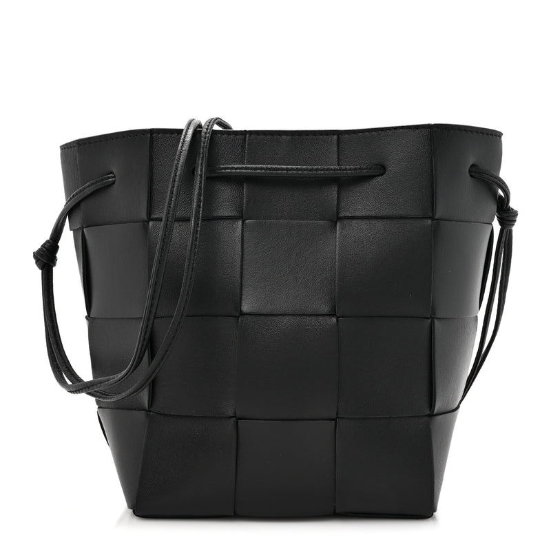  Bottega Veneta Nappa Maxi Intrecciato Cassette Bucket Bag Black