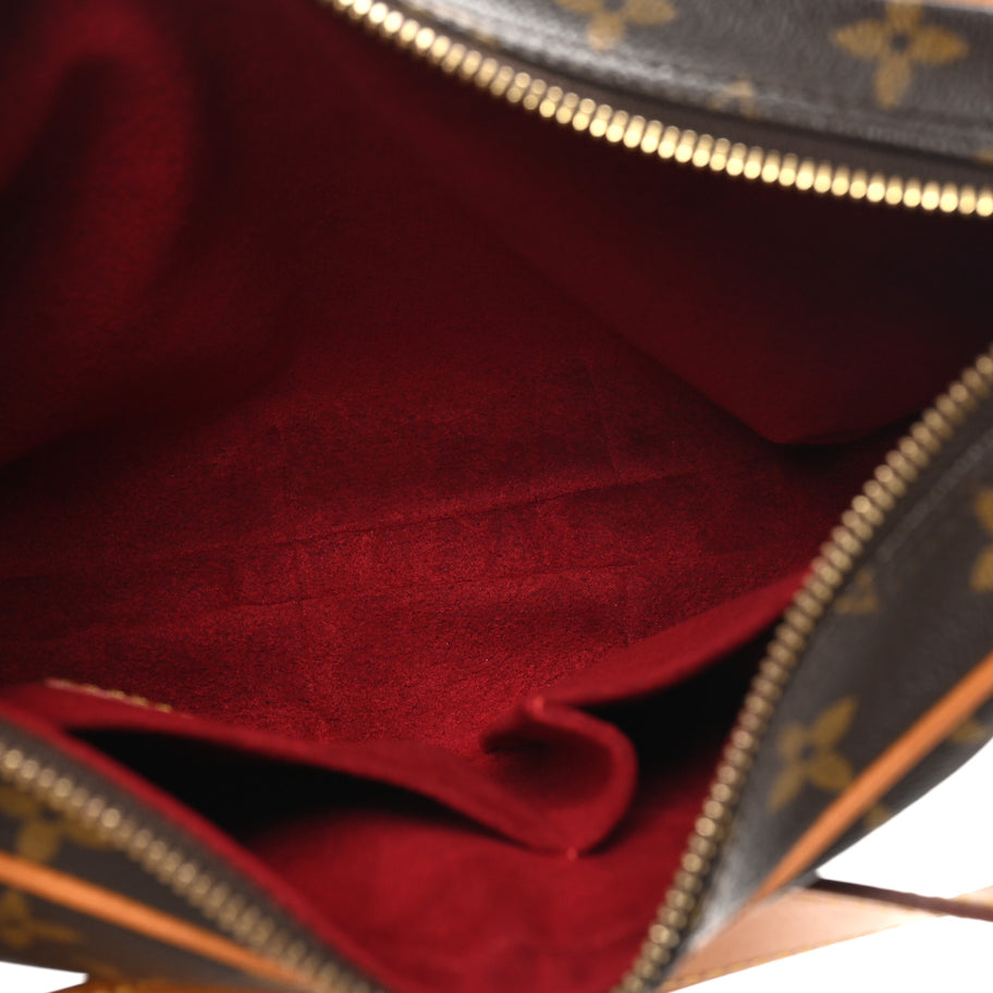 Louis Vuitton Monogram Croissant MM Image 5