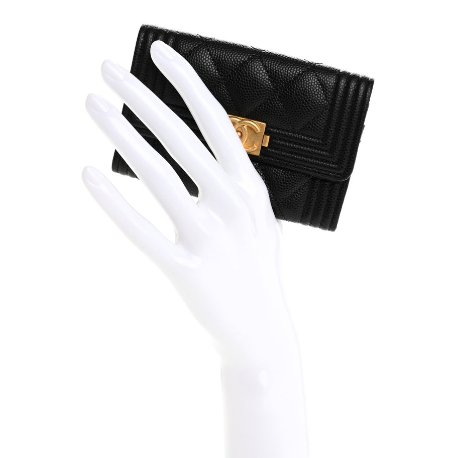 Chanel Caviar Quilted Boy Flap Card Holder Black Image 2
