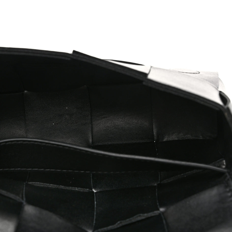 Bottega Veneta Nappa Maxi Intreccio The Belt Cassette Bag Black Image 5