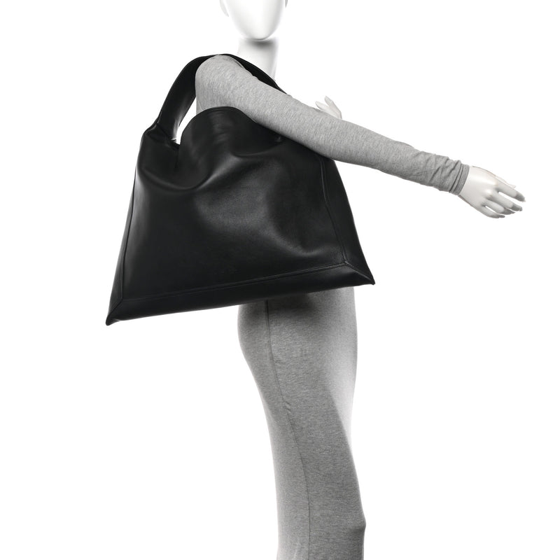  Bottega Veneta Silky Calfskin Large Hop Black