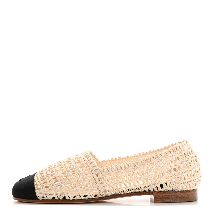 Chanel Knit Grosgrain Cap Toe CC Moccasin Loafers 35.5 Ivory Black Image 1