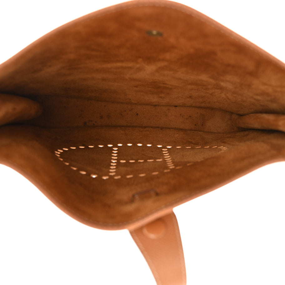 Hermes Courchevel Evelyne GM Gold Image 5