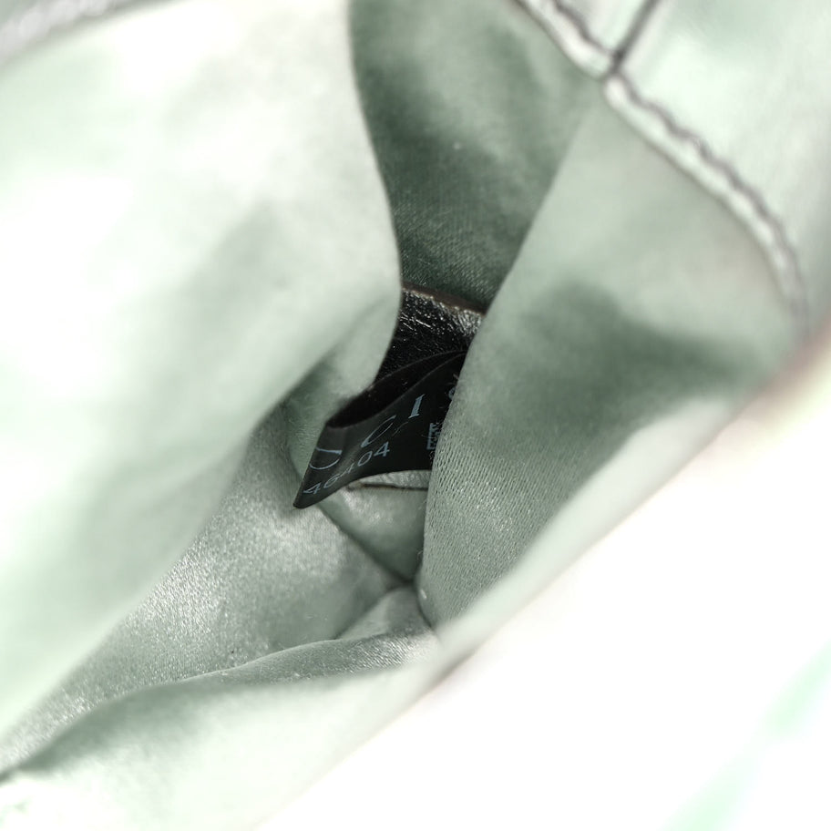 Gucci Iridescent Nappa Vertical Matelasse Medium Maxi Horsebit Chain Shoulder Bag Iridescent Salvy Green Image 7