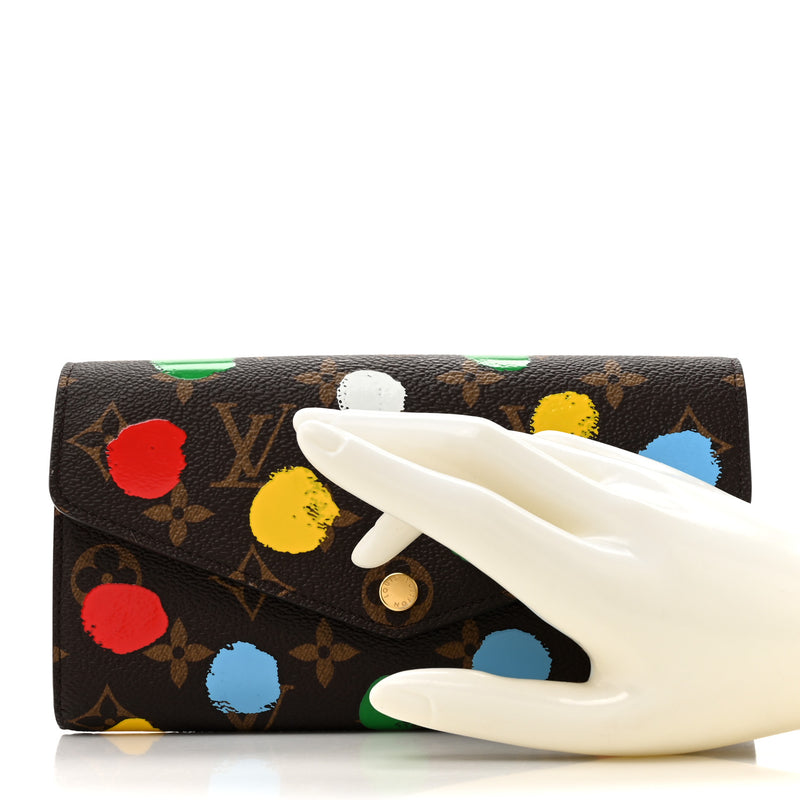  Louis Vuitton LV X YK Monogram Sarah Wallet