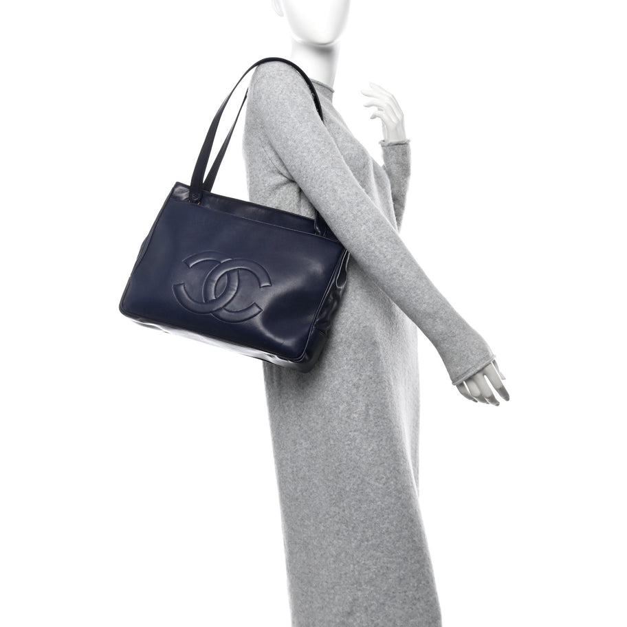 Chanel Lambskin CC Tote Navy Image 2