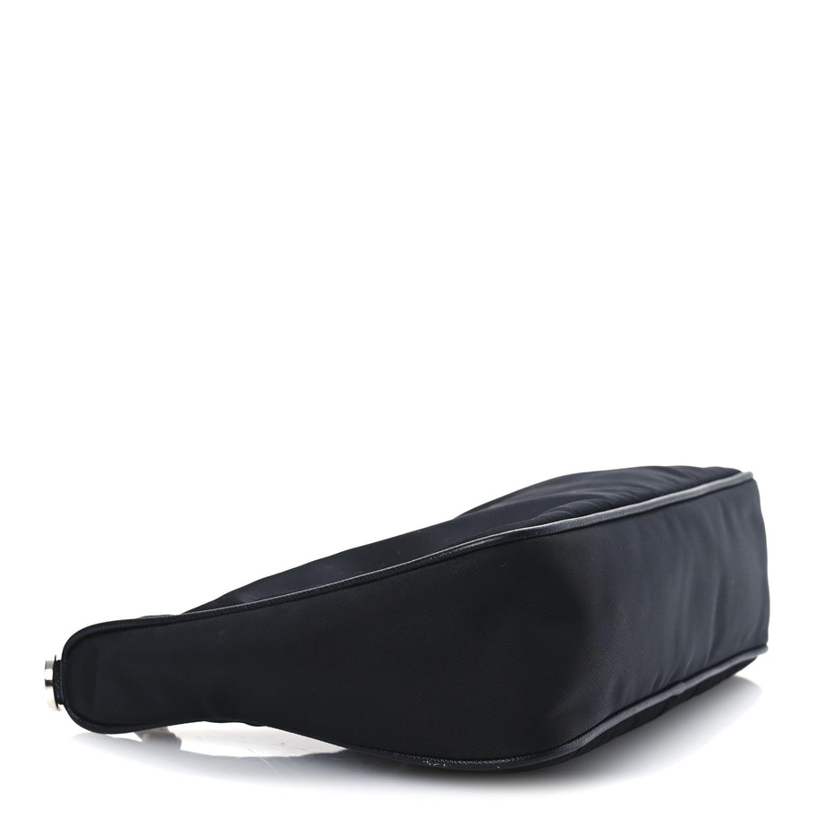 Prada Nylon Re-Edition 2005 Shoulder Bag Black Image 4