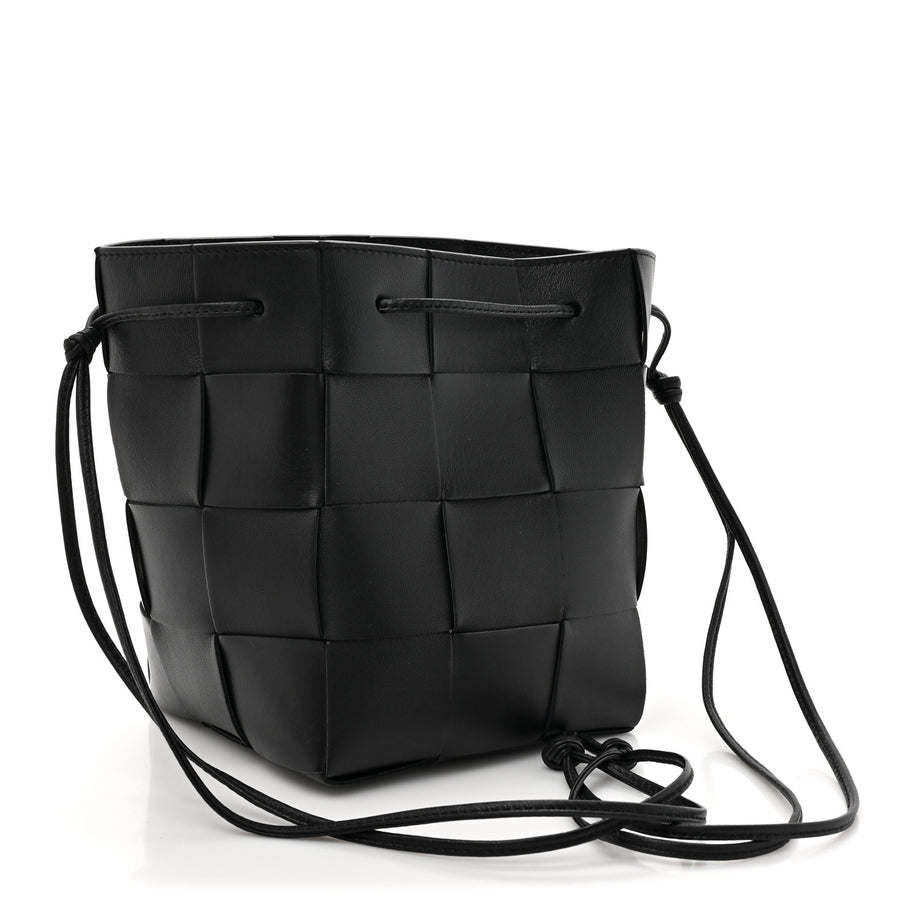 Bottega Veneta Nappa Maxi Intrecciato Cassette Bucket Bag Black Image 3
