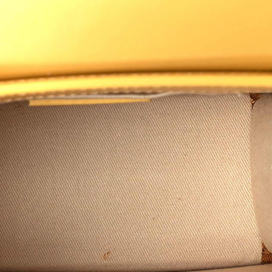 Jacquemus Smooth Calfskin Le Chiquito Moyen  Yellow Image 4