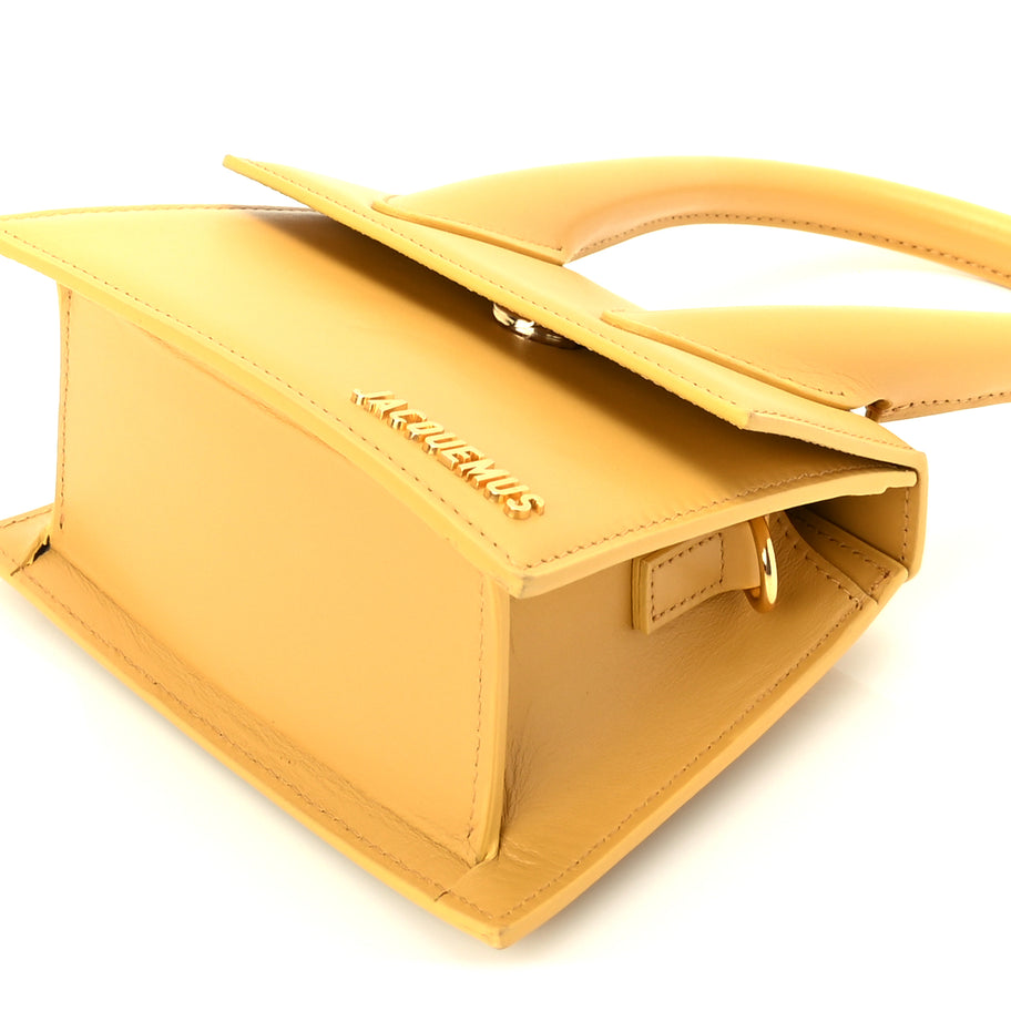 Jacquemus Smooth Calfskin Le Chiquito Moyen  Yellow Image 8