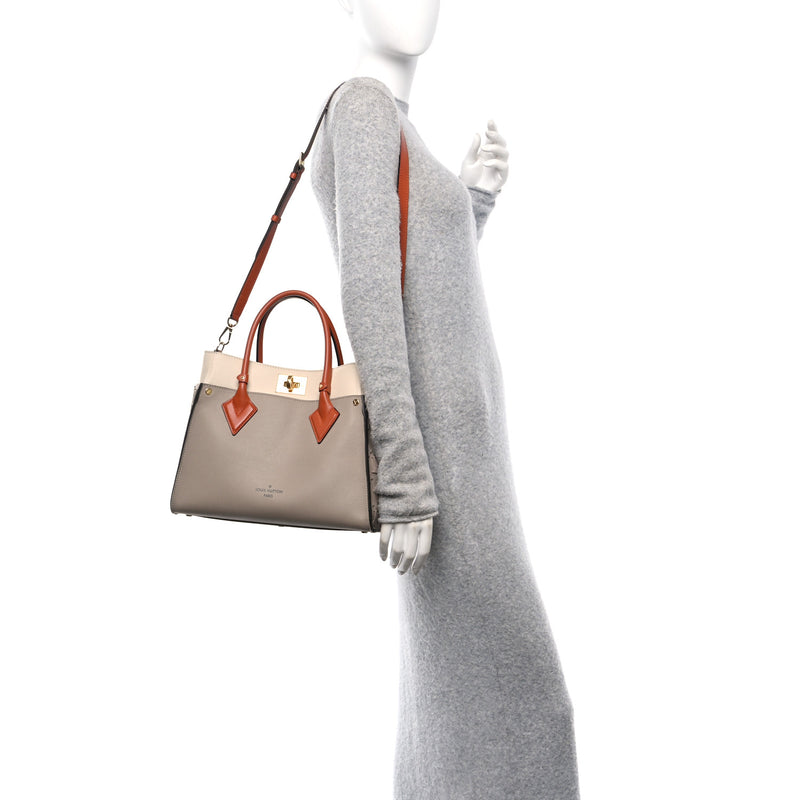  Louis Vuitton Calfskin Monogram Tufting On My Side Galet