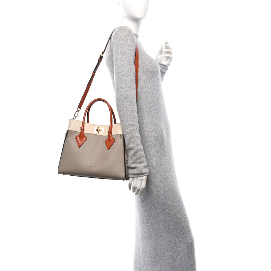 Louis Vuitton Calfskin Monogram Tufting On My Side Galet Image 2