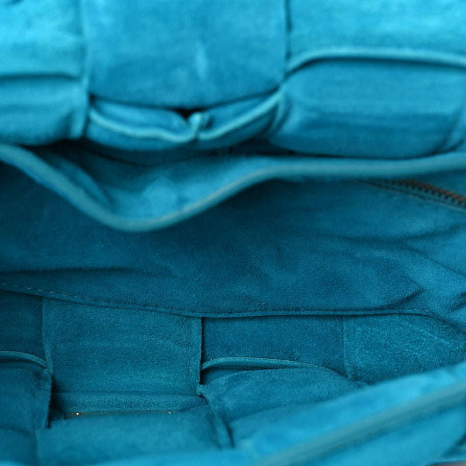 Bottega Veneta Suede Maxi Intrecciato Padded Chain Cassette Crossbody Bag Blaster Image 4