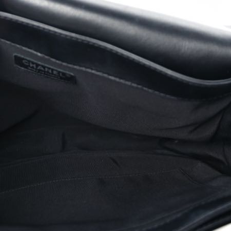 Chanel Patent Large Boy Reverso Flap Black Image 12