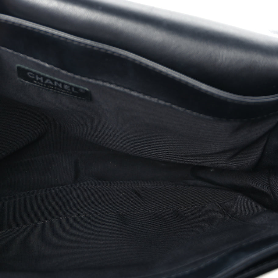 Chanel Patent Large Boy Reverso Flap Black Image 10