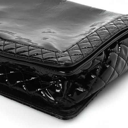 Chanel Patent Large Boy Reverso Flap Black Image 27