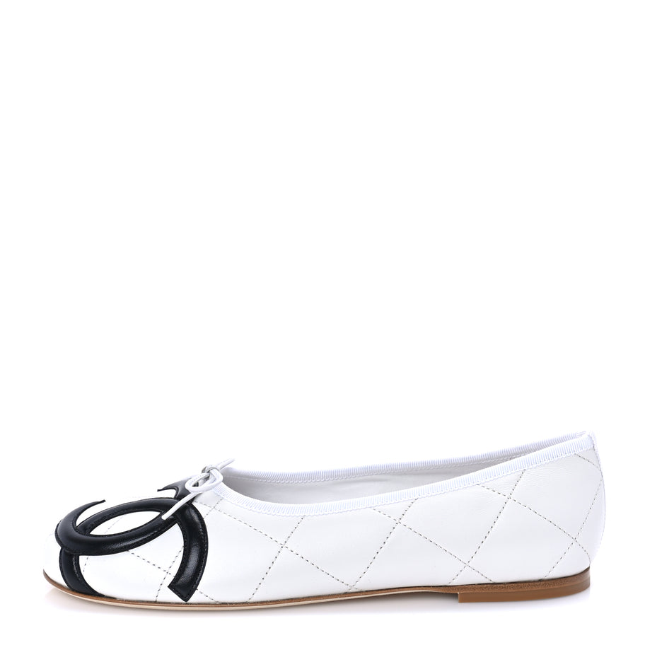 Chanel Lambskin Quilted CC Cambon Ballet Flats 40.5  White Black Image 1