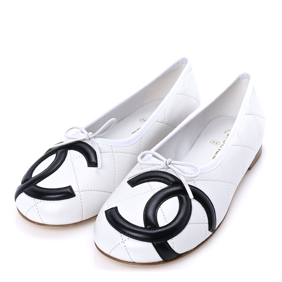Chanel Lambskin Quilted CC Cambon Ballet Flats 40.5  White Black Image 2