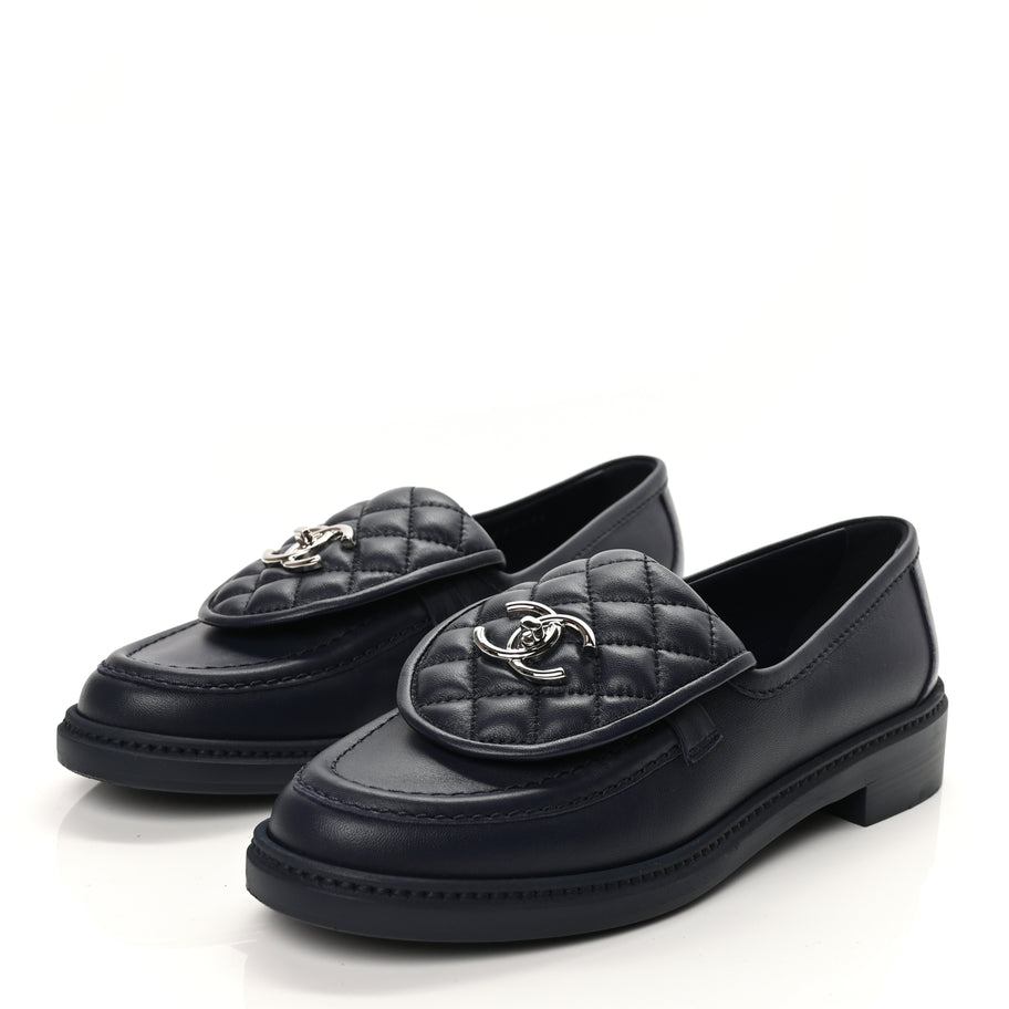 Chanel Lambskin Quilted CC Turnlock Loafers 38.5 Navy Image 4