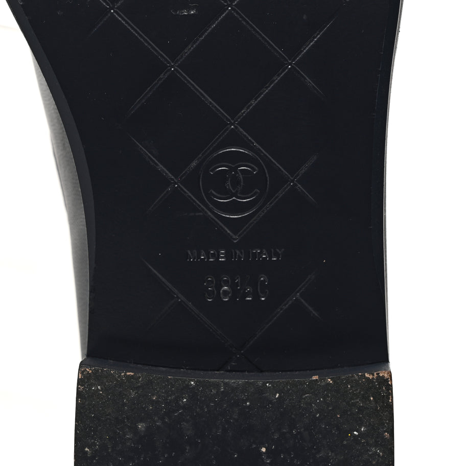 Chanel Lambskin Quilted CC Turnlock Loafers 38.5 Navy Image 7