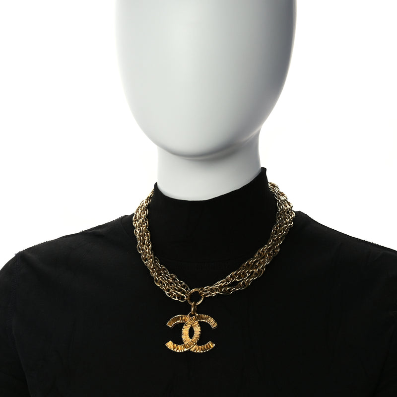  Chanel CC Chain Necklace Gold Gold