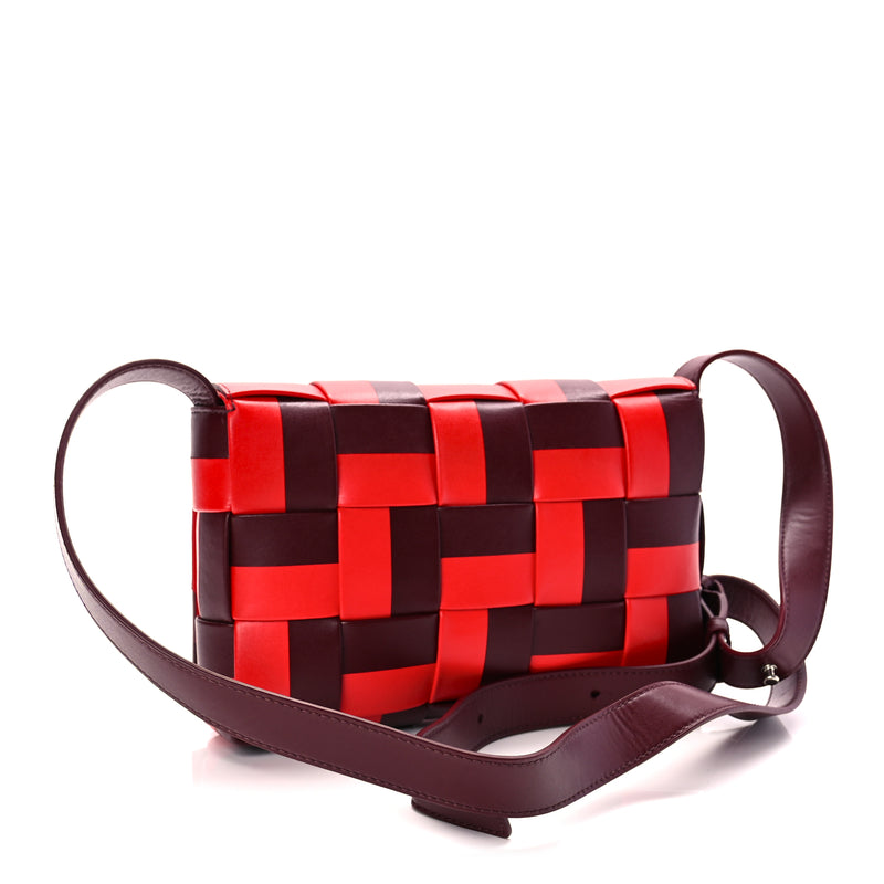 Bottega Veneta Lambskin Maxi Intrecciato Bicolor Cassette Crossbody Bag Red