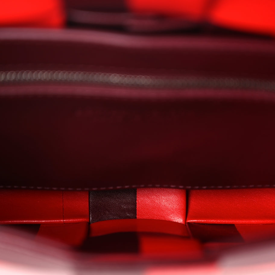 Bottega Veneta Lambskin Maxi Intrecciato Bicolor Cassette Crossbody Bag Red Image 4
