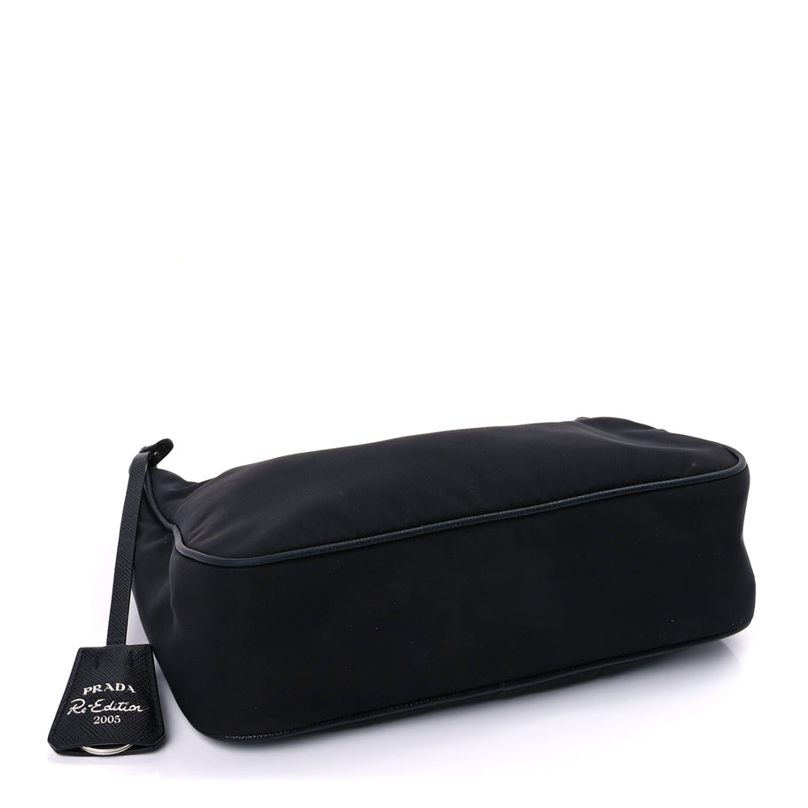 Prada Nylon Re-Edition 2005 Shoulder Bag Black Image 3