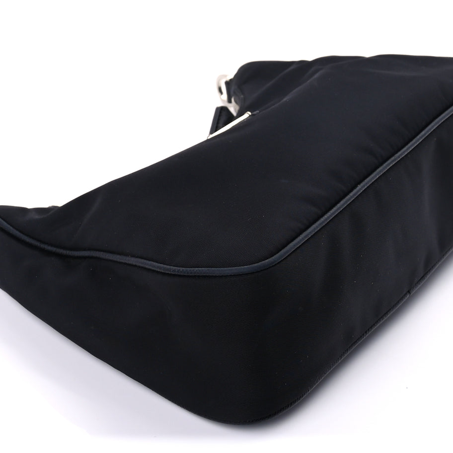 Prada Nylon Re-Edition 2005 Shoulder Bag Black Image 8