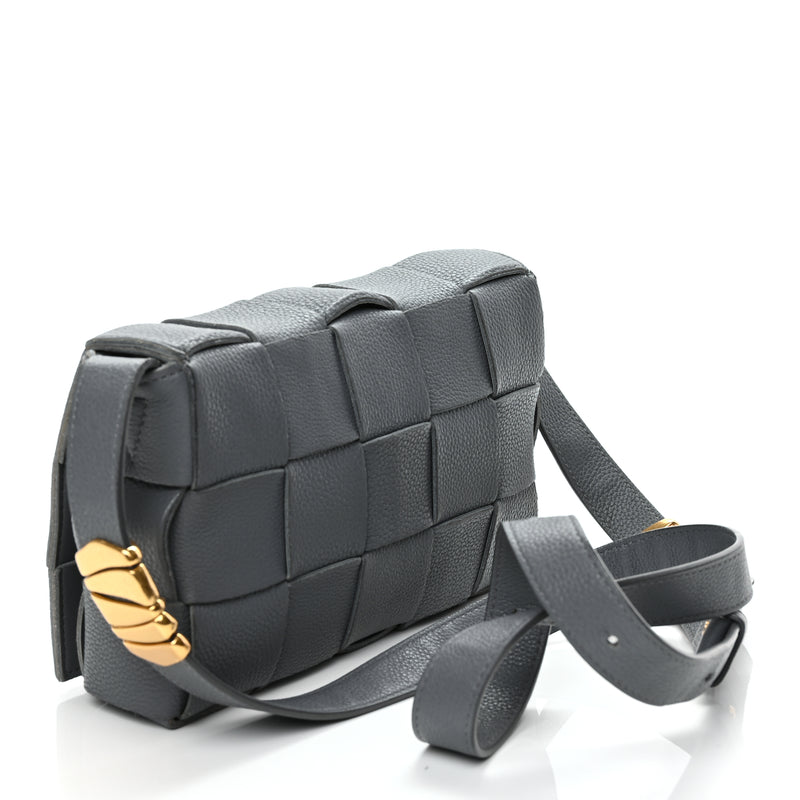  Bottega Veneta Grained Calfskin Maxi Intrecciato Cassette Crossbody Bag Thunder