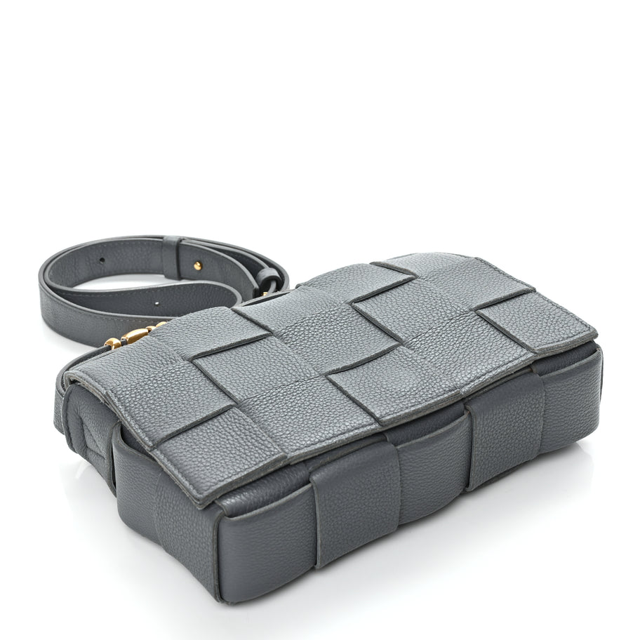 Bottega Veneta Grained Calfskin Maxi Intrecciato Cassette Crossbody Bag Thunder Image 3