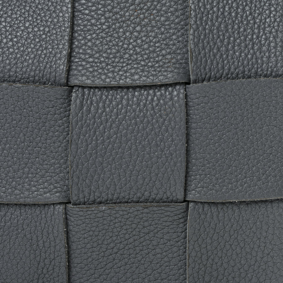 Bottega Veneta Grained Calfskin Maxi Intrecciato Cassette Crossbody Bag Thunder Image 7