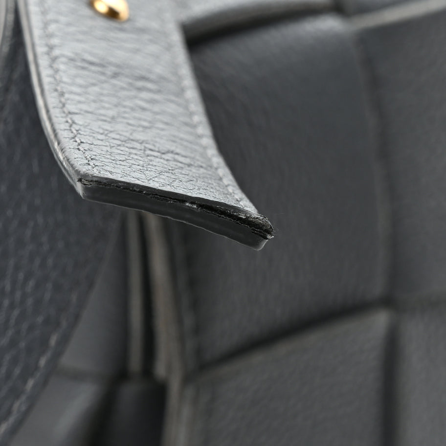 Bottega Veneta Grained Calfskin Maxi Intrecciato Cassette Crossbody Bag Thunder Image 10