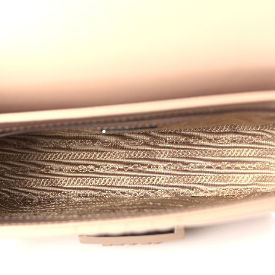 Prada Soft Calfskin Impuntu Embleme Monochrome Flap Shoulder Bag Cipria Image 4