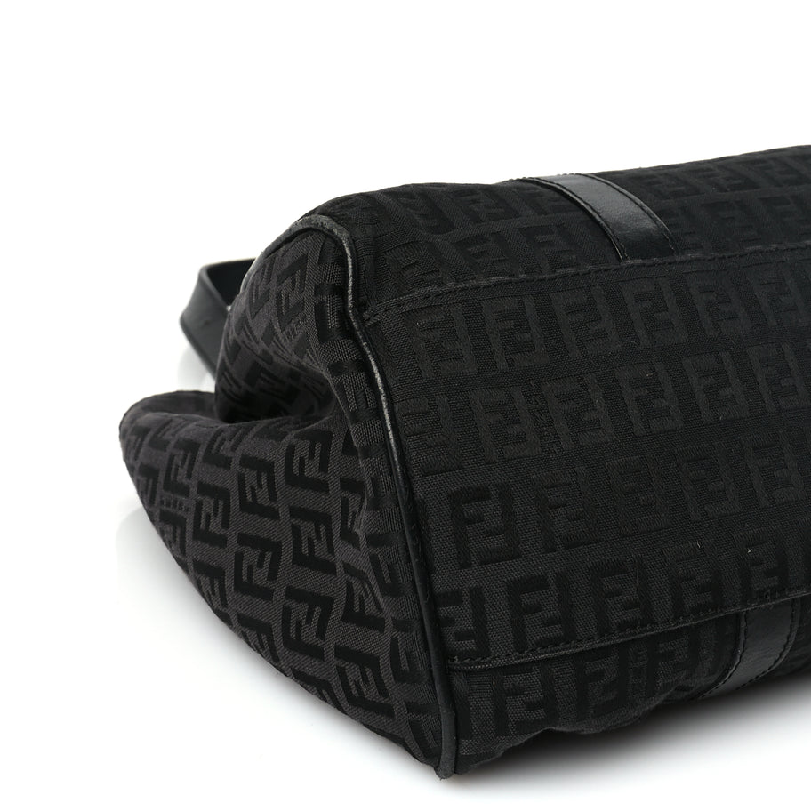 Fendi Zucchino Vitello Shoulder Bag Black Image 7