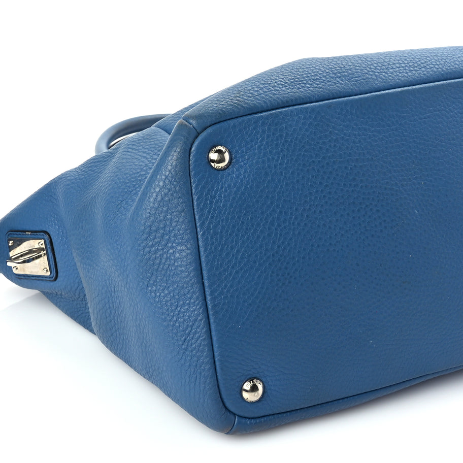 Prada Vitello Daino Shoulder Bag Cobalto Image 7