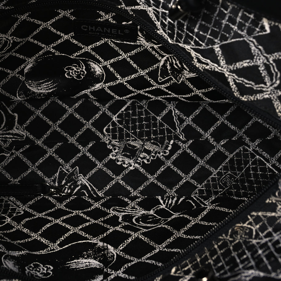 Chanel Calfskin Large Essential 31 Rue Cambon Tote Black Image 4