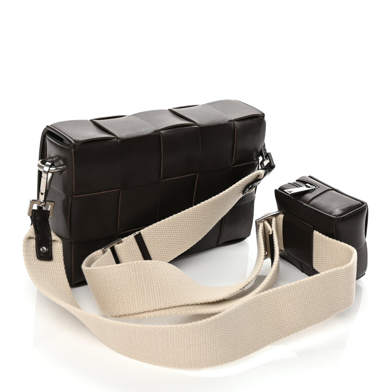  Bottega Veneta Calfskin Maxi Intrecciato Versatile Cassette Bag Brown