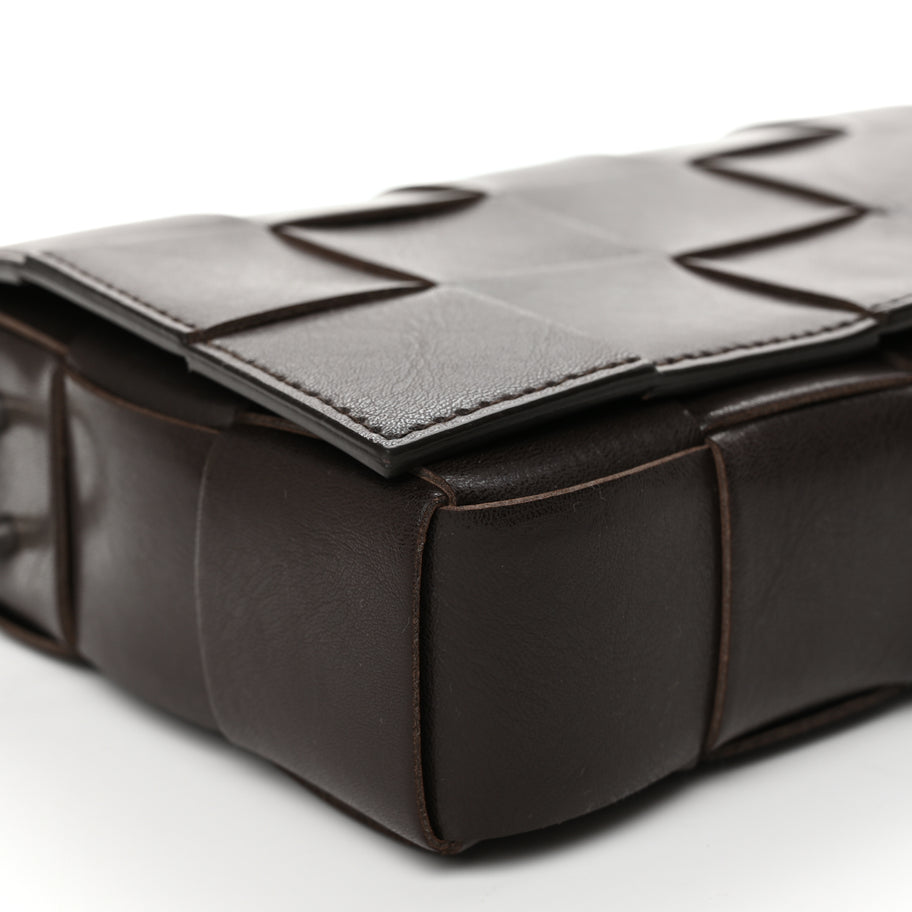 Bottega Veneta Calfskin Maxi Intrecciato Versatile Cassette Bag Brown Image 8